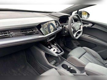 Used Audi Q4 e-tron 2025 for sale - 76286239: Photo 2