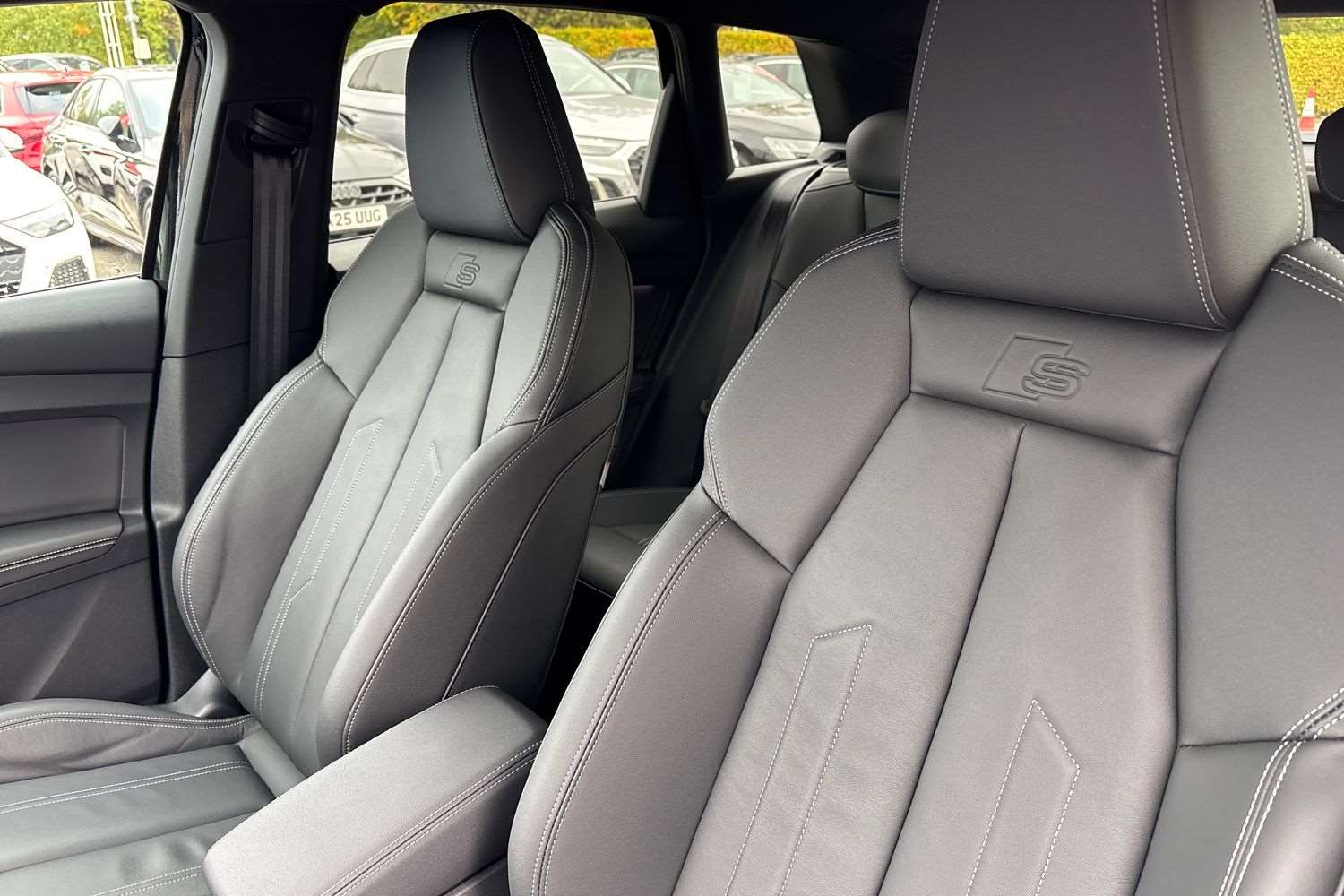 Used Audi Q4 e-tron 2025 for sale - 76286239: Photo 35