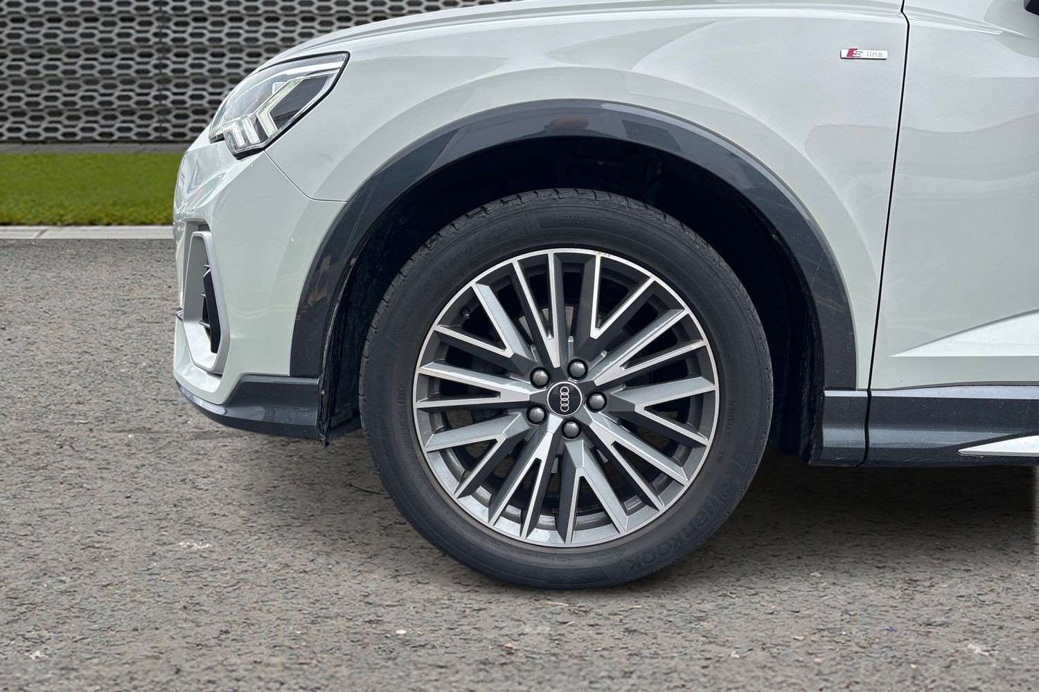 Used Audi Q3 for sale - 78104748: Photo 11