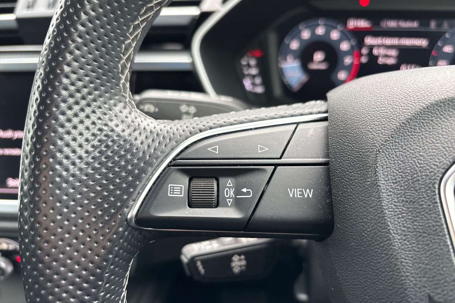 Used Audi Q3 for sale - 78104748: Photo 16