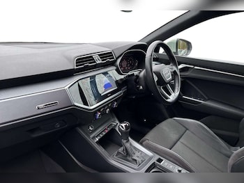 Used Audi Q3 2021 for sale - 78104748: Photo