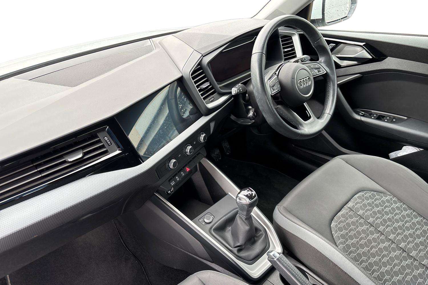 Used Audi A1 2021 for sale - 76373712: Photo 2