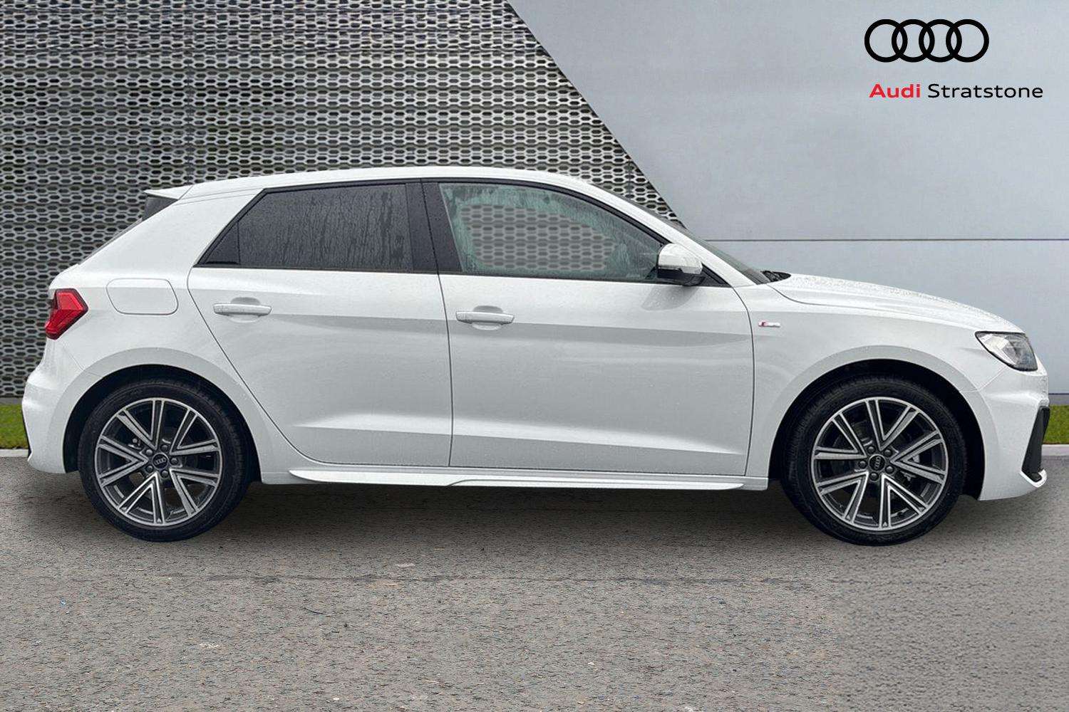 Used Audi A1 2025 for sale - 76610666: Photo 4