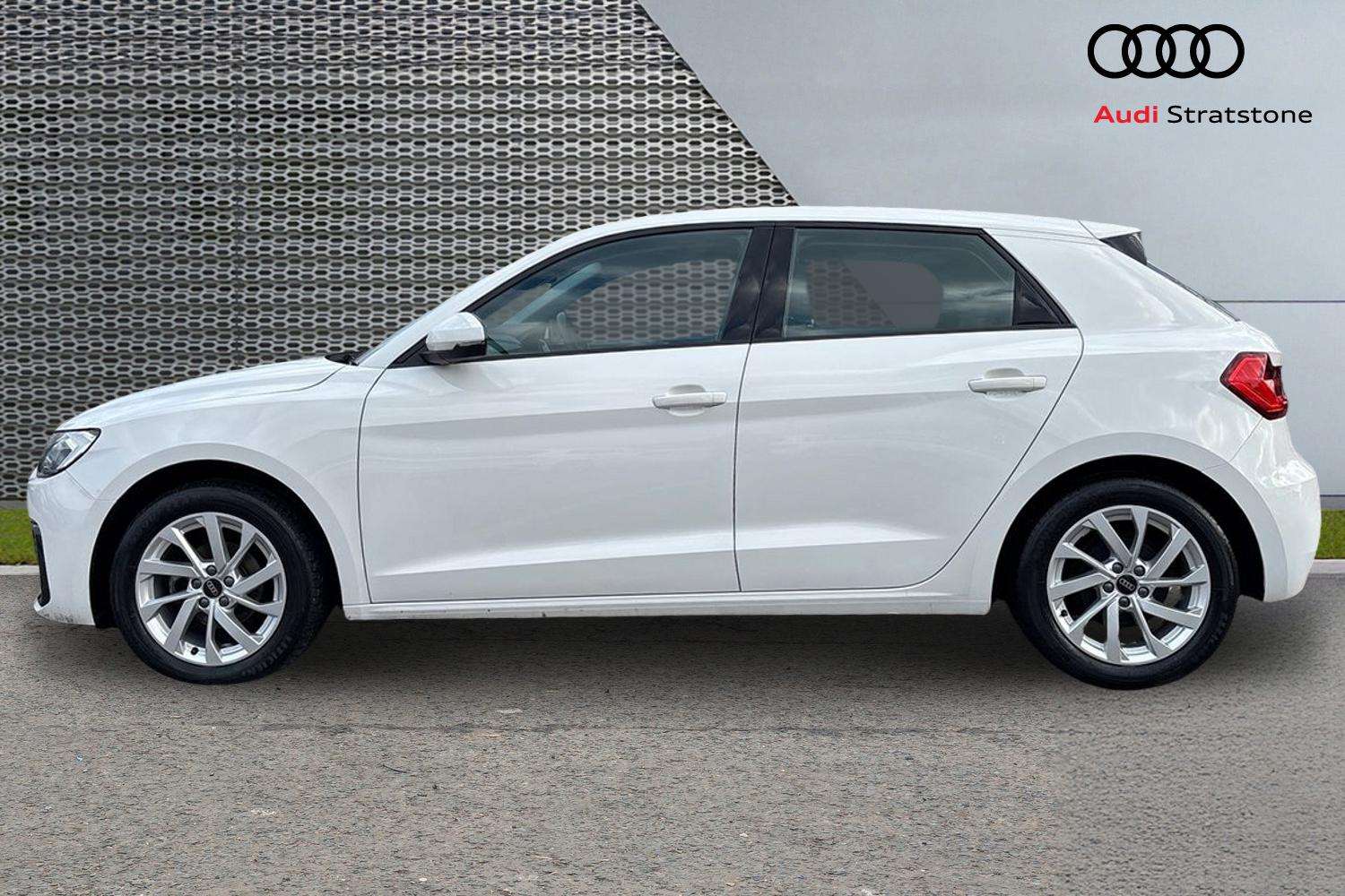Used Audi A1 2023 for sale - 77772234: Photo 8