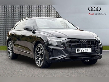 Audi - Q8