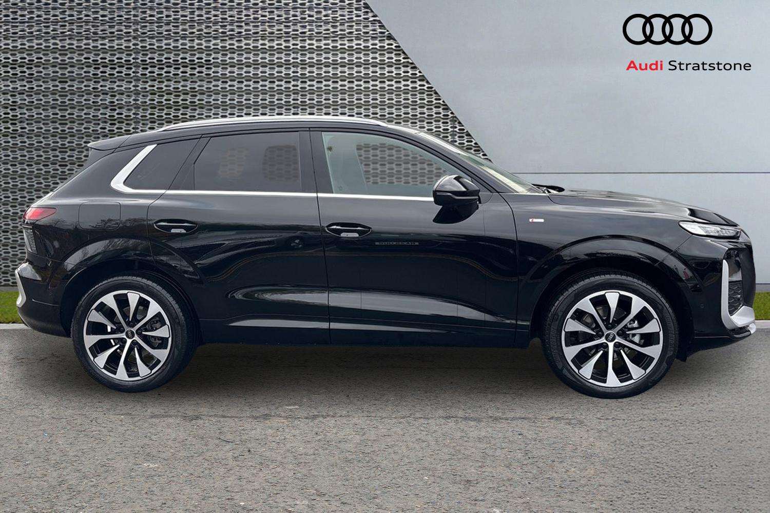 Used Audi Q3 2025 for sale - 76488040: Photo 4