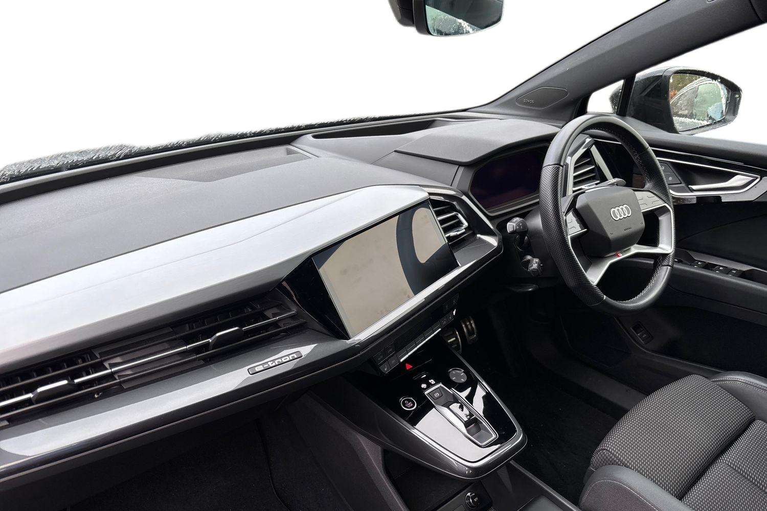 Used Audi Q4 e-tron 2022 for sale - 76648912: Photo 2