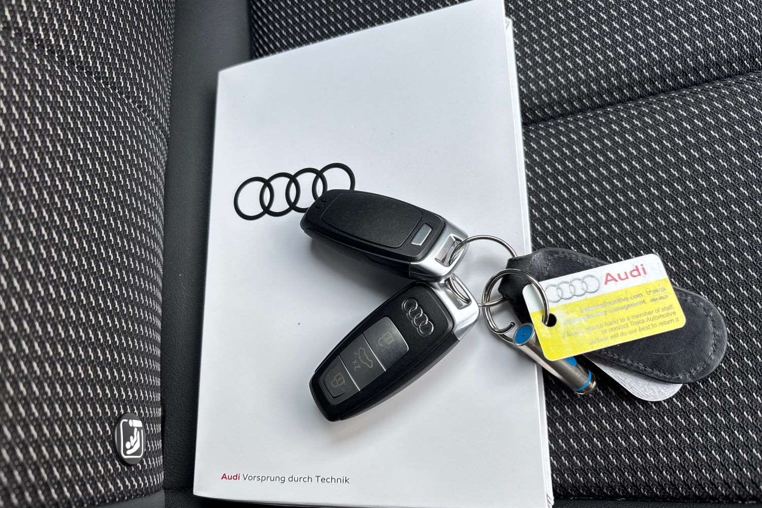 Used Audi Q4 e-tron 2022 for sale - 76648912: Photo 25