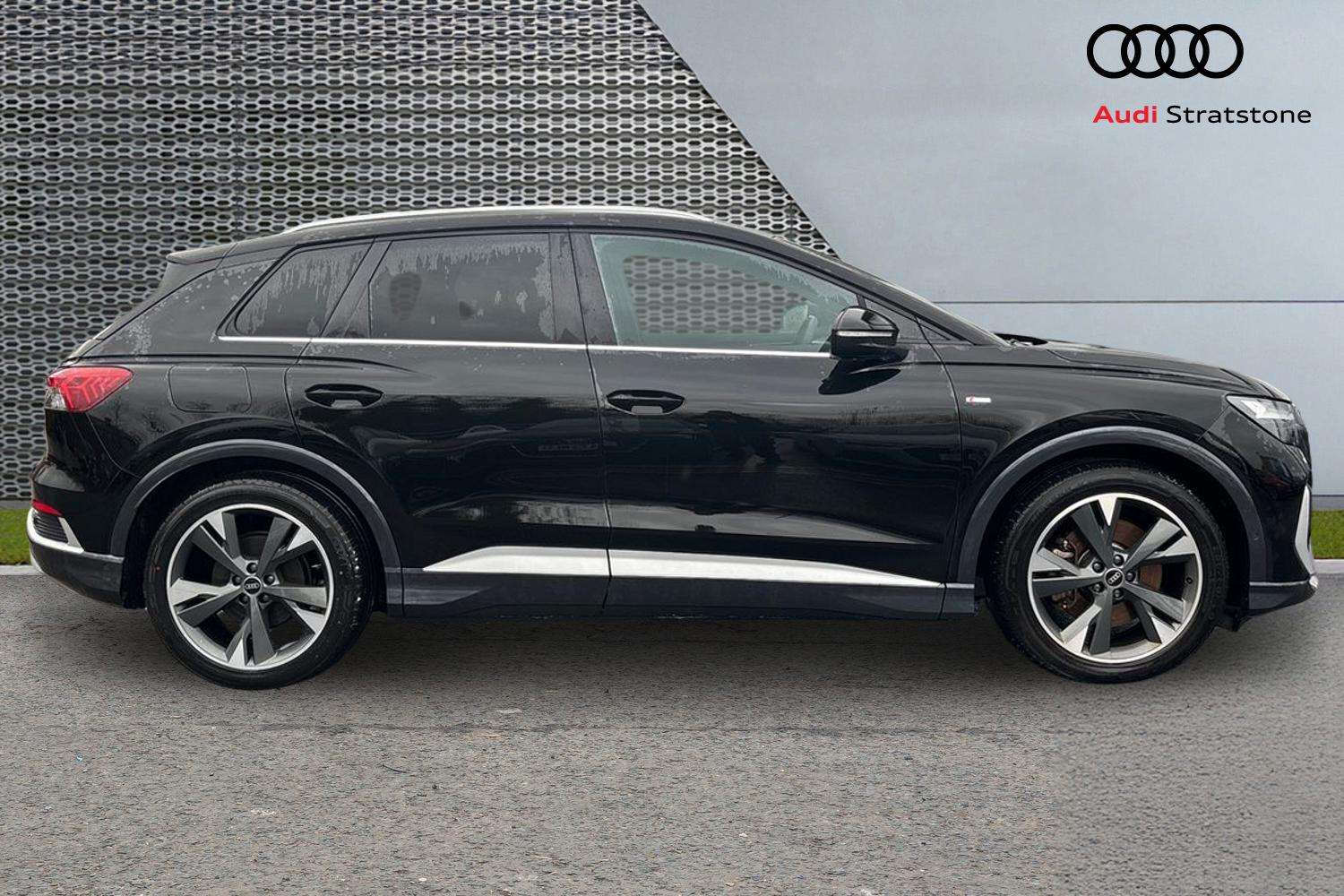 Used Audi Q4 e-tron 2022 for sale - 76648912: Photo 4