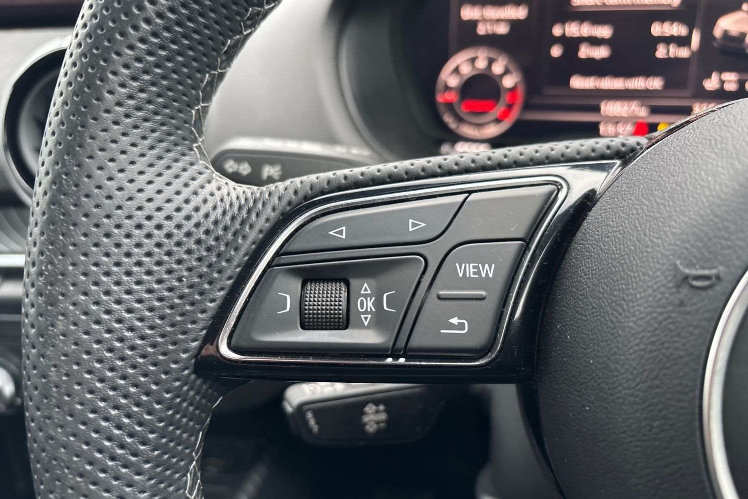 Used Audi Q2 2023 for sale - 76732218: Photo 16