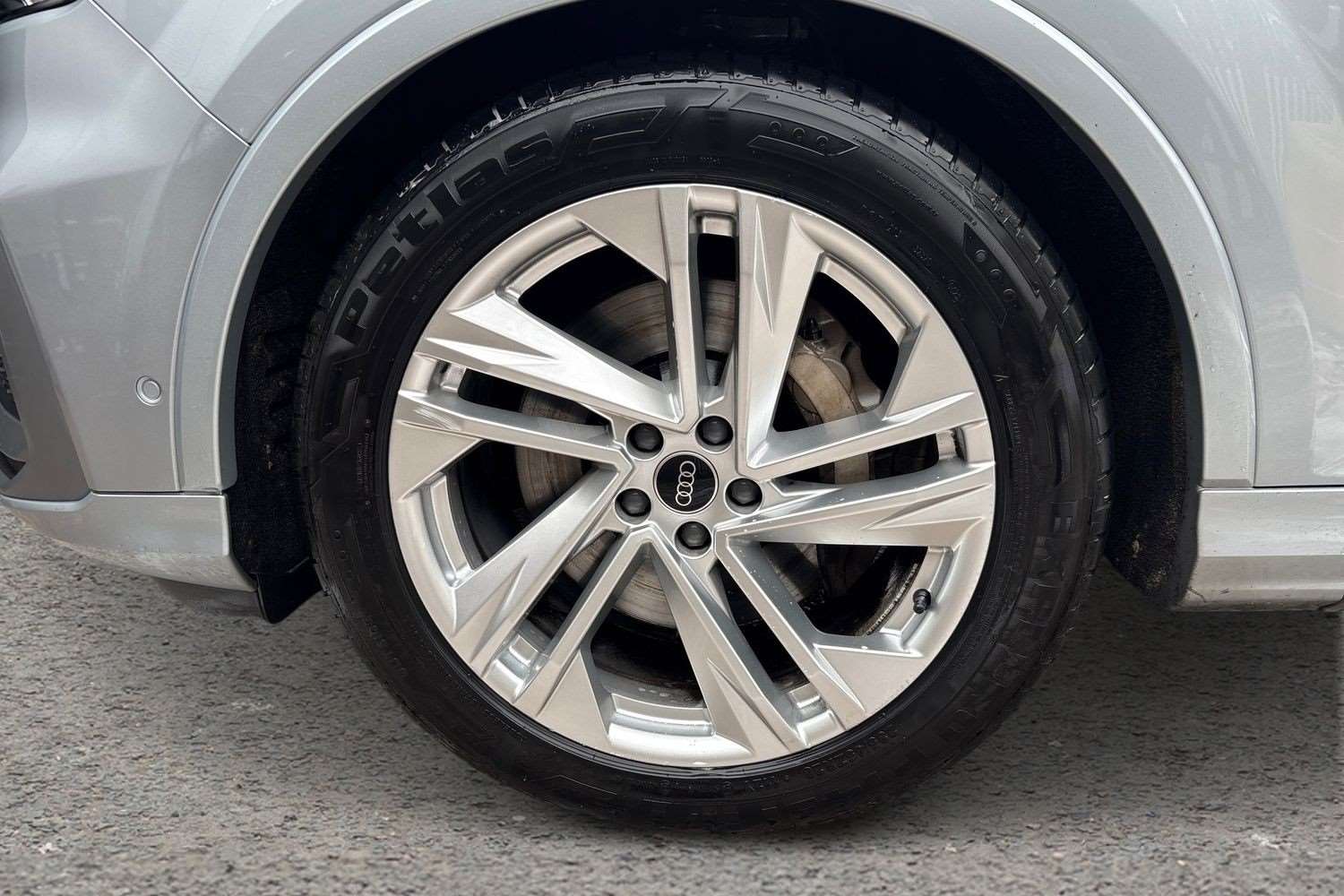 Used Audi Q7 2023 for sale - 76732368: Photo 11