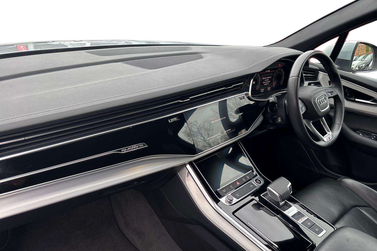 Used Audi Q7 2023 for sale - 76732368: Photo 2