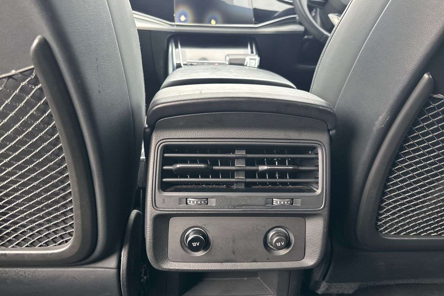 Used Audi Q7 2023 for sale - 76732368: Photo 23