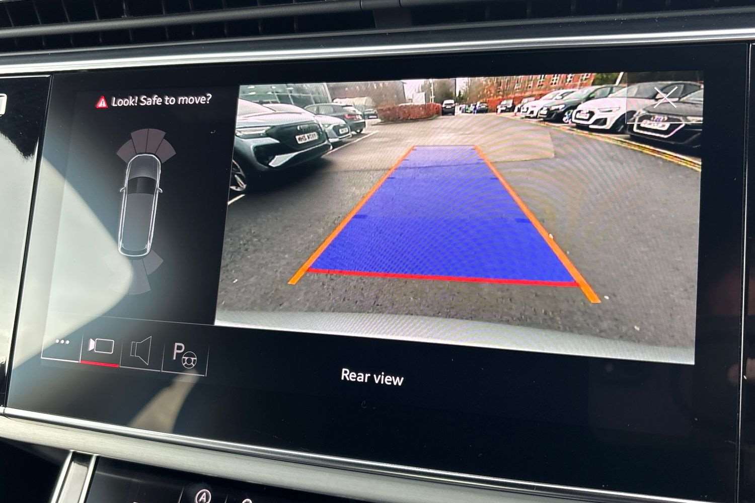 Used Audi Q7 2023 for sale - 76732368: Photo 26