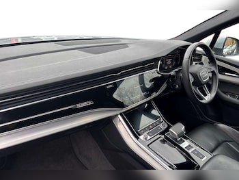 Used Audi Q7 2023 for sale - 76732368: Photo