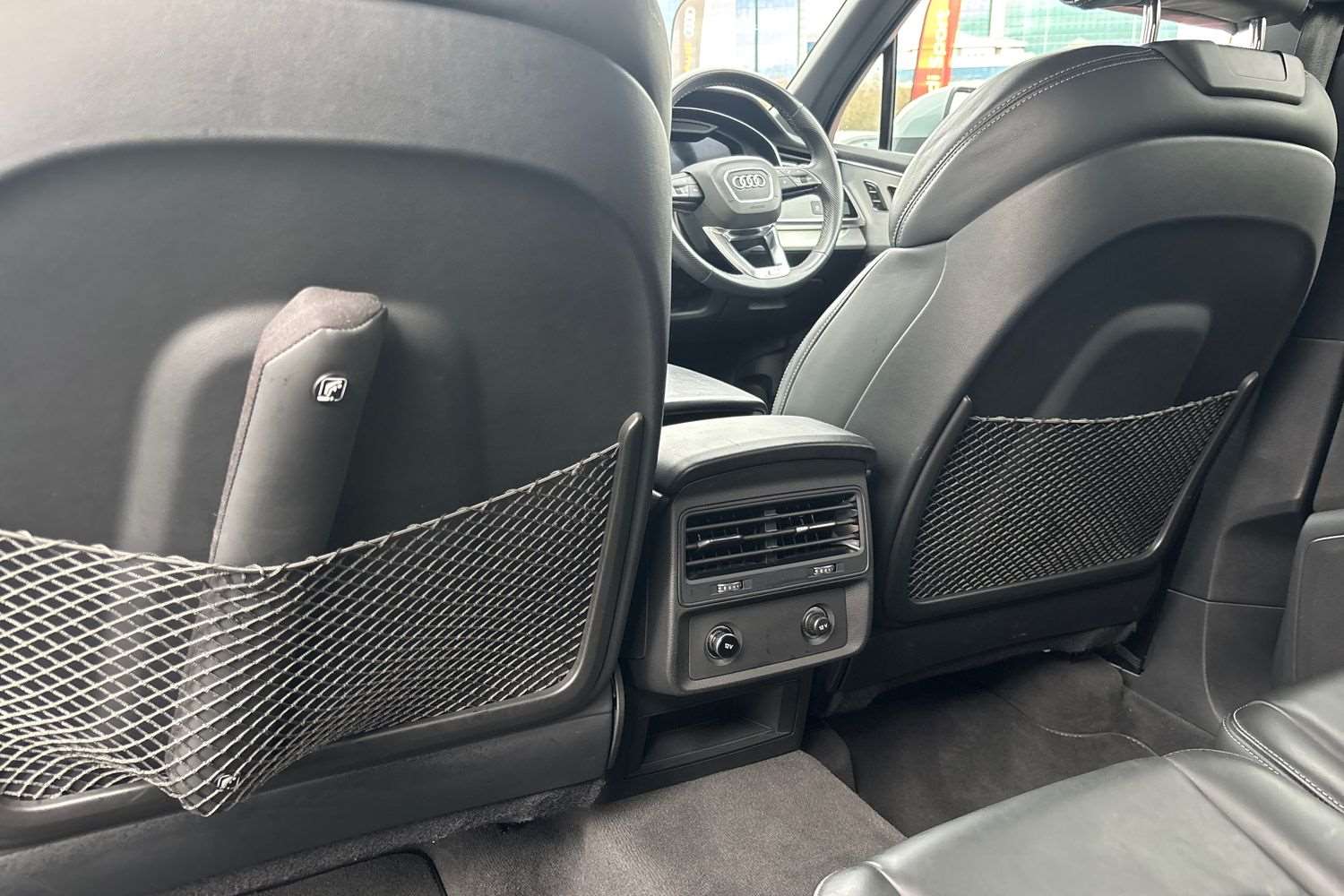 Used Audi Q7 2023 for sale - 76732368: Photo 33