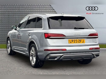 Used Audi Q7 2023 for sale - 76732368: Photo