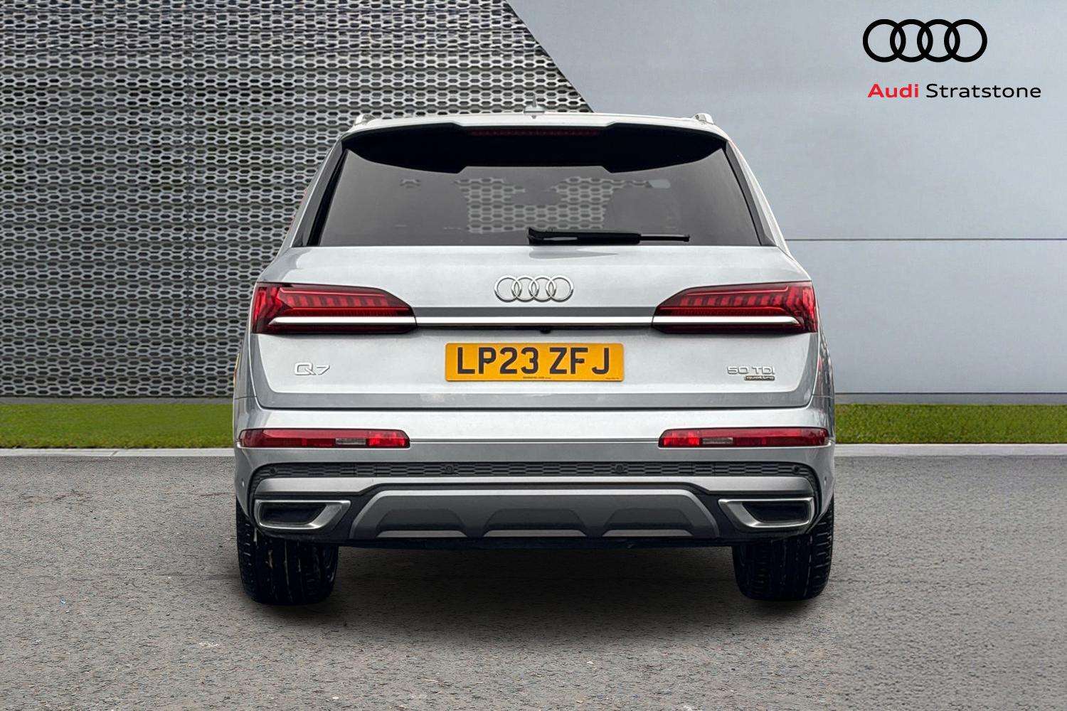 Used Audi Q7 2023 for sale - 76732368: Photo 7