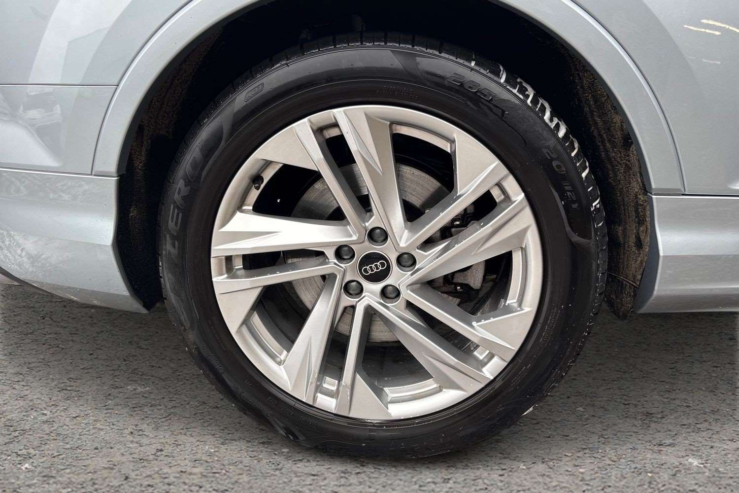 Used Audi Q7 2023 for sale - 76732368: Photo 9