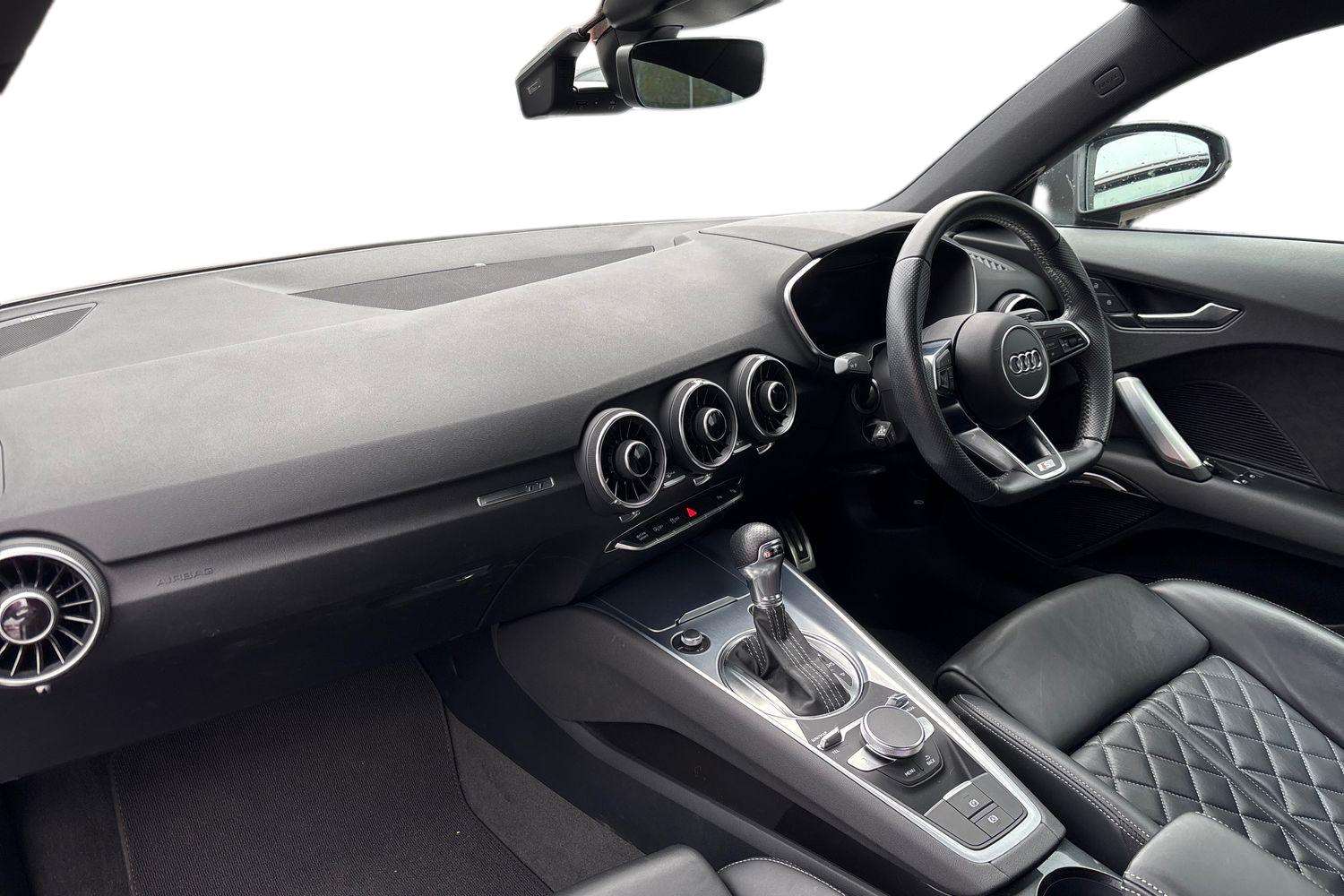 Used Audi TT 2021 for sale - 76636738: Photo 2