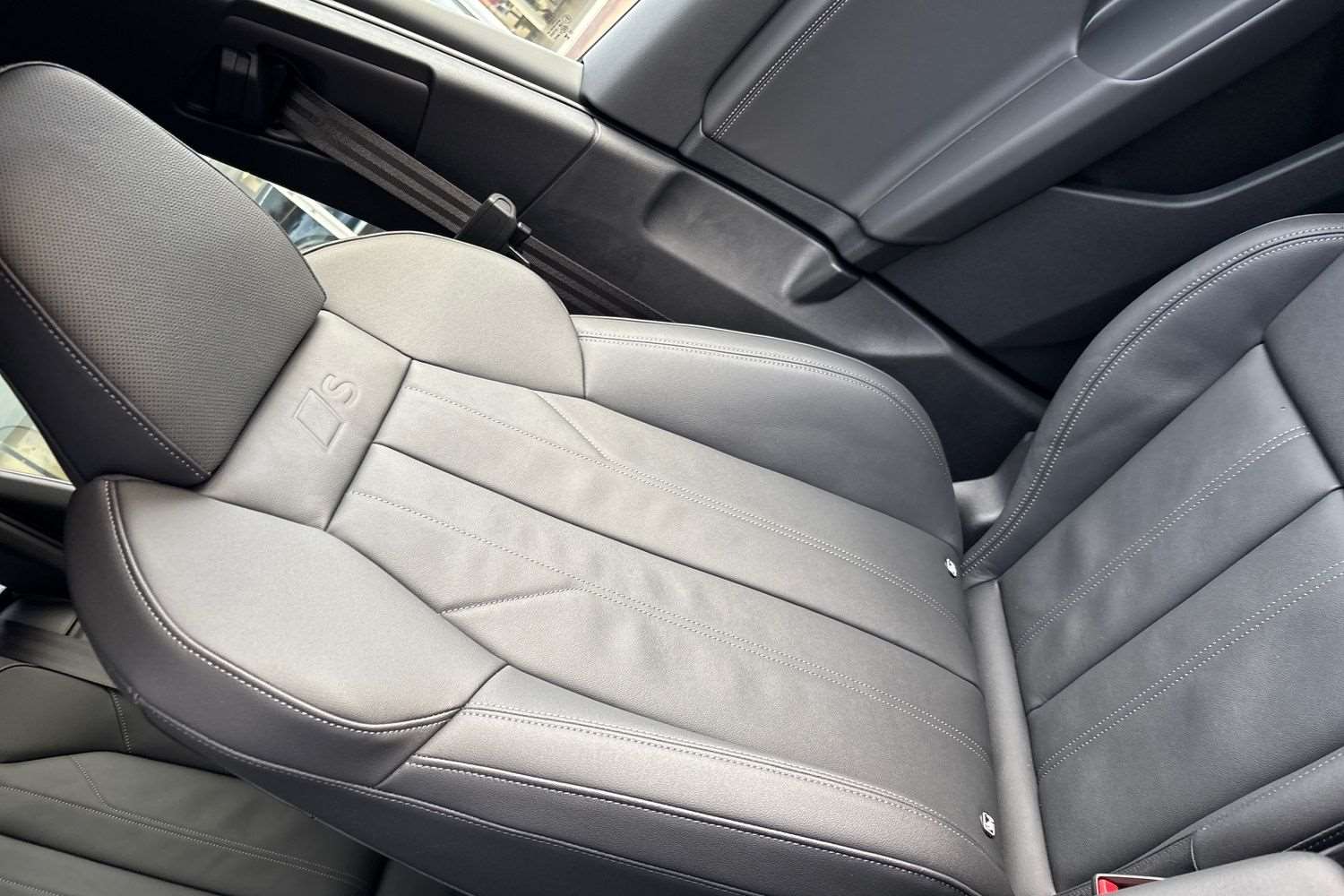 Used Audi Q6 e-tron 2025 for sale - 77219617: Photo 35