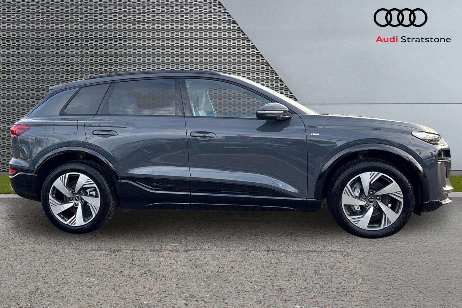 Used Audi Q6 e-tron 2025 for sale - 77219617: Photo 4