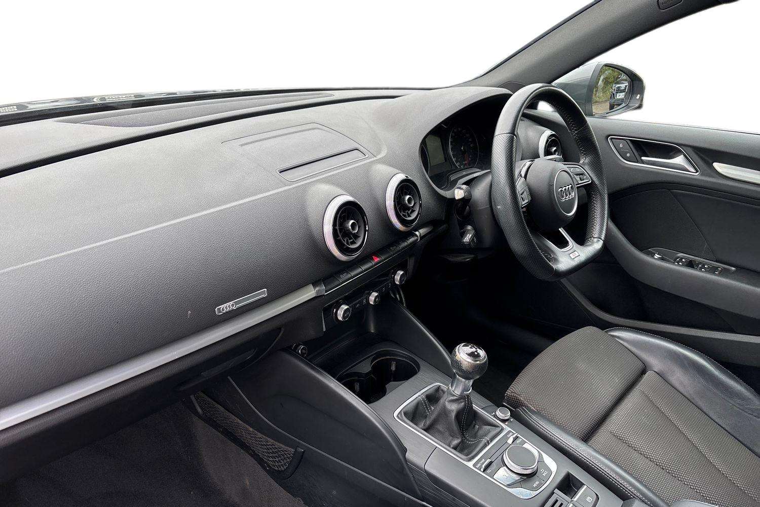 Used Audi A3 2019 for sale - 77995852: Photo 2