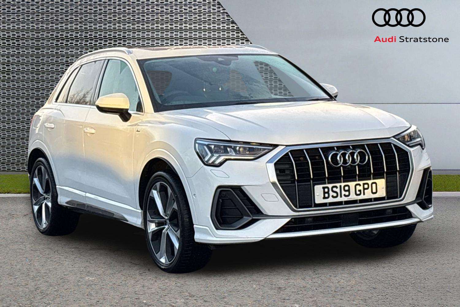 Used Audi Q3 2019 for sale - 76804785: Photo 1