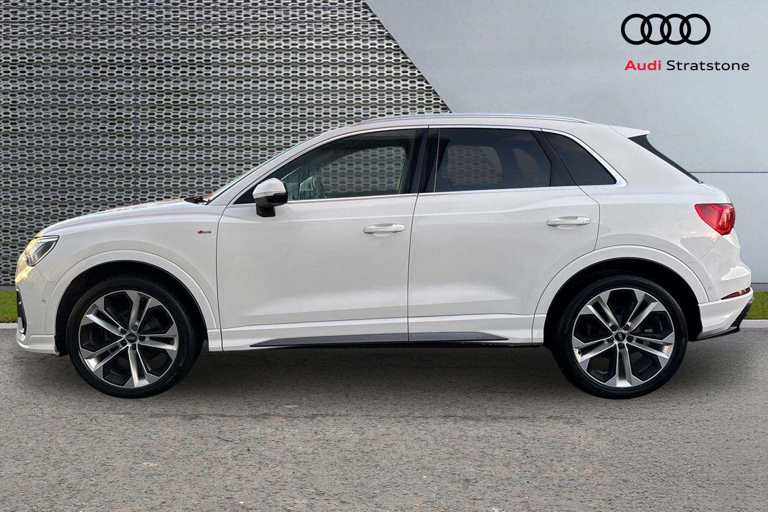 Used Audi Q3 2019 for sale - 76804785: Photo 8