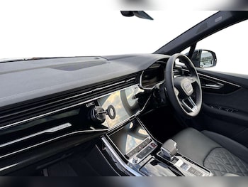 Used Audi Q7 2025 for sale - 77772138: Photo