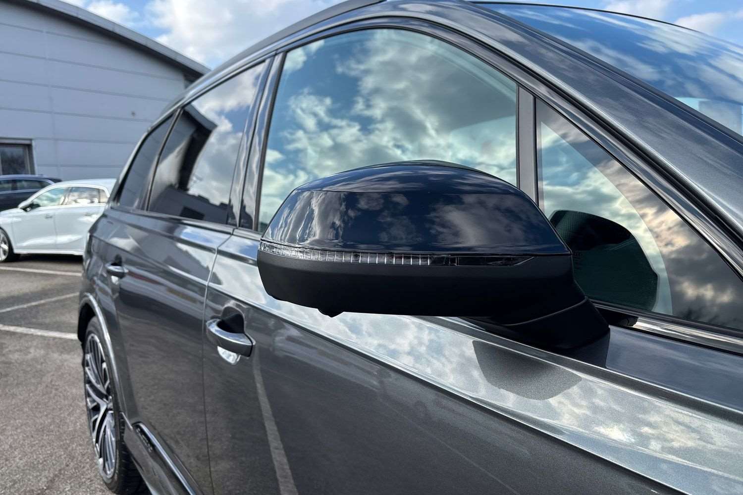 Used Audi Q7 2025 for sale - 77772138: Photo 35