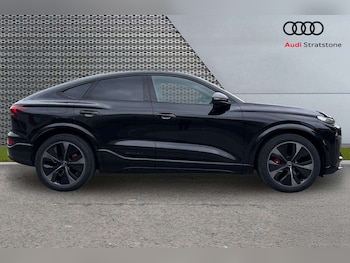 Used Audi Q6 e-tron 2026 for sale - 78161401: Photo