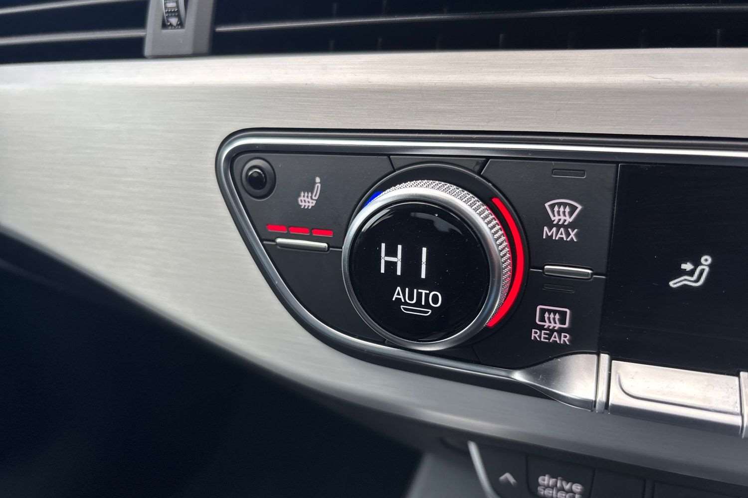 Used Audi A4 2023 for sale - 76390675: Photo 28