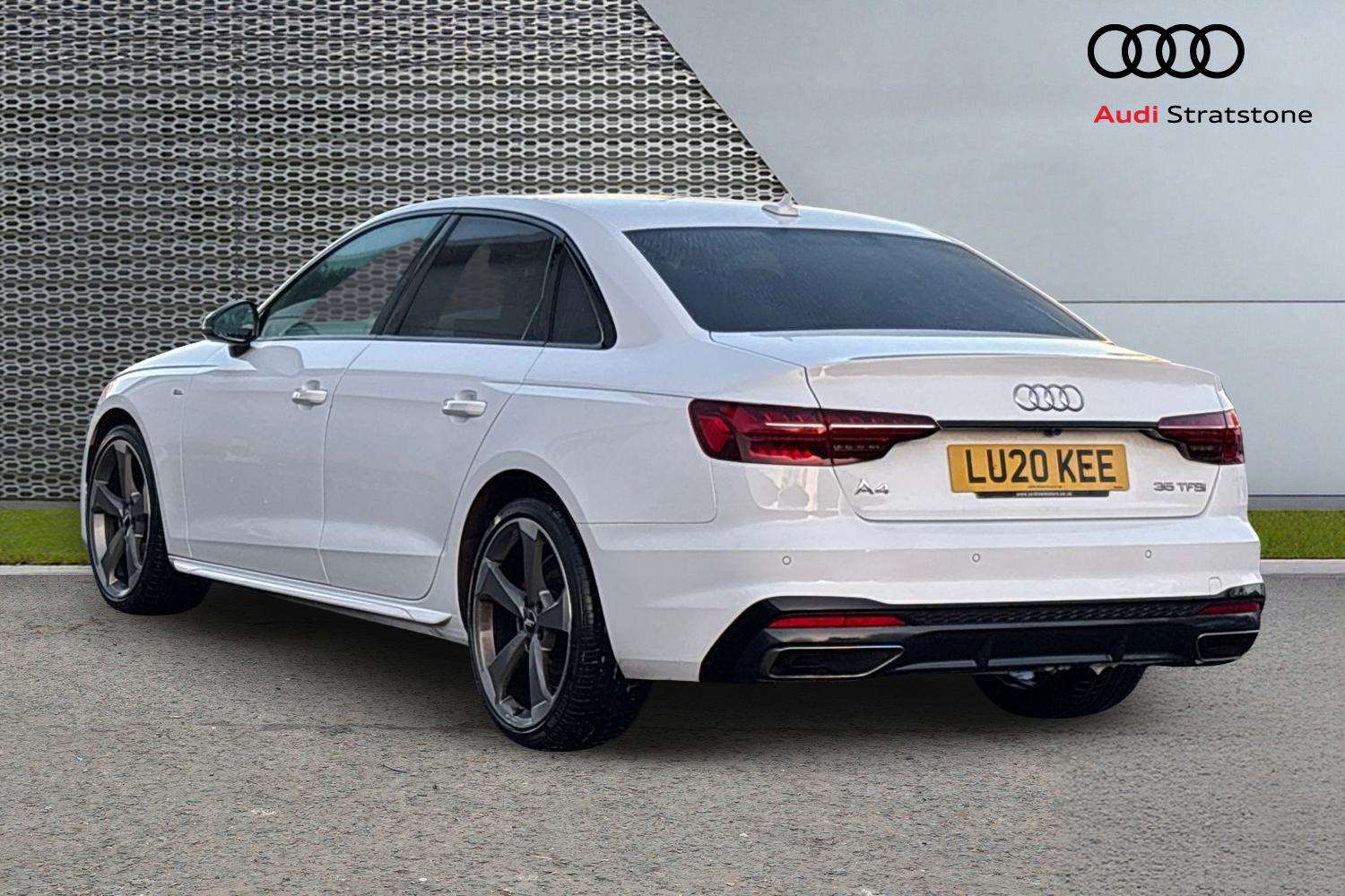 Used Audi A4 2020 for sale - 76553245: Photo 3