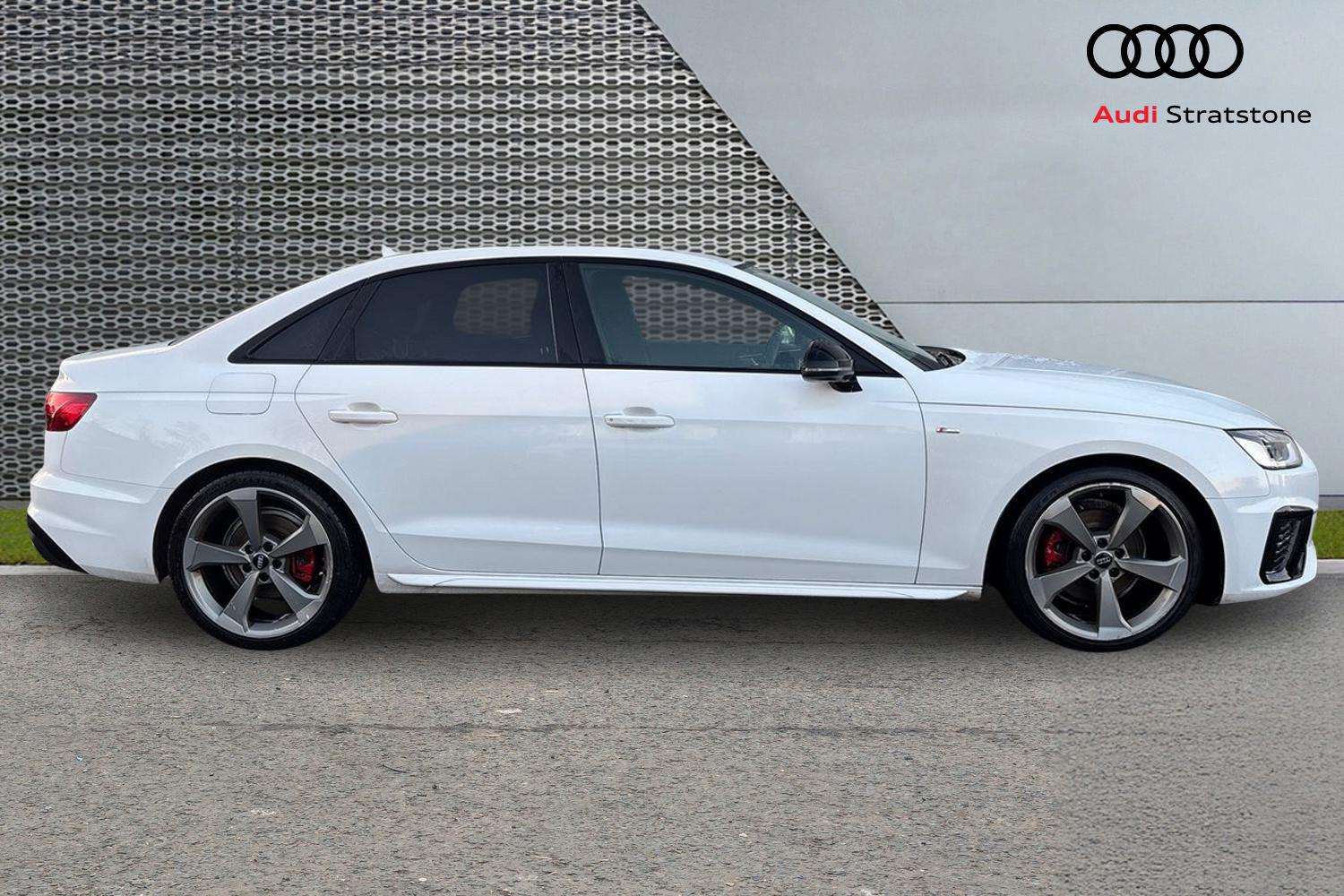 Used Audi A4 2020 for sale - 76553245: Photo 4