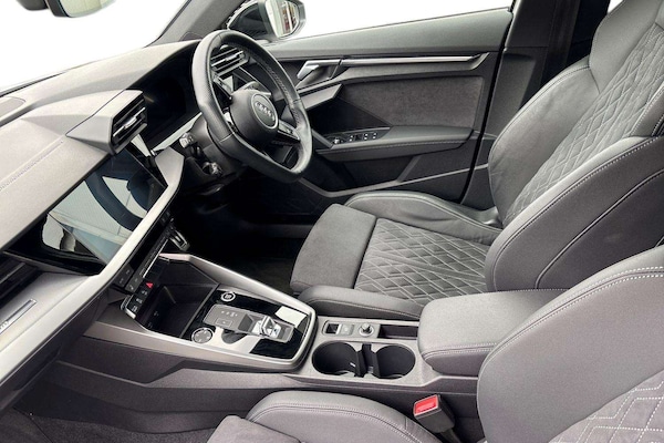 Used Audi A3 2021 for sale - 76230338: Photo 2