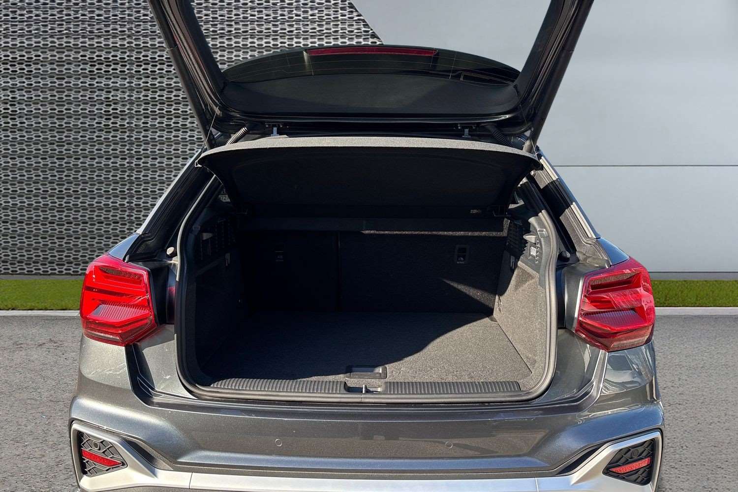 Used Audi Q2 2025 for sale - 77960923: Photo 13