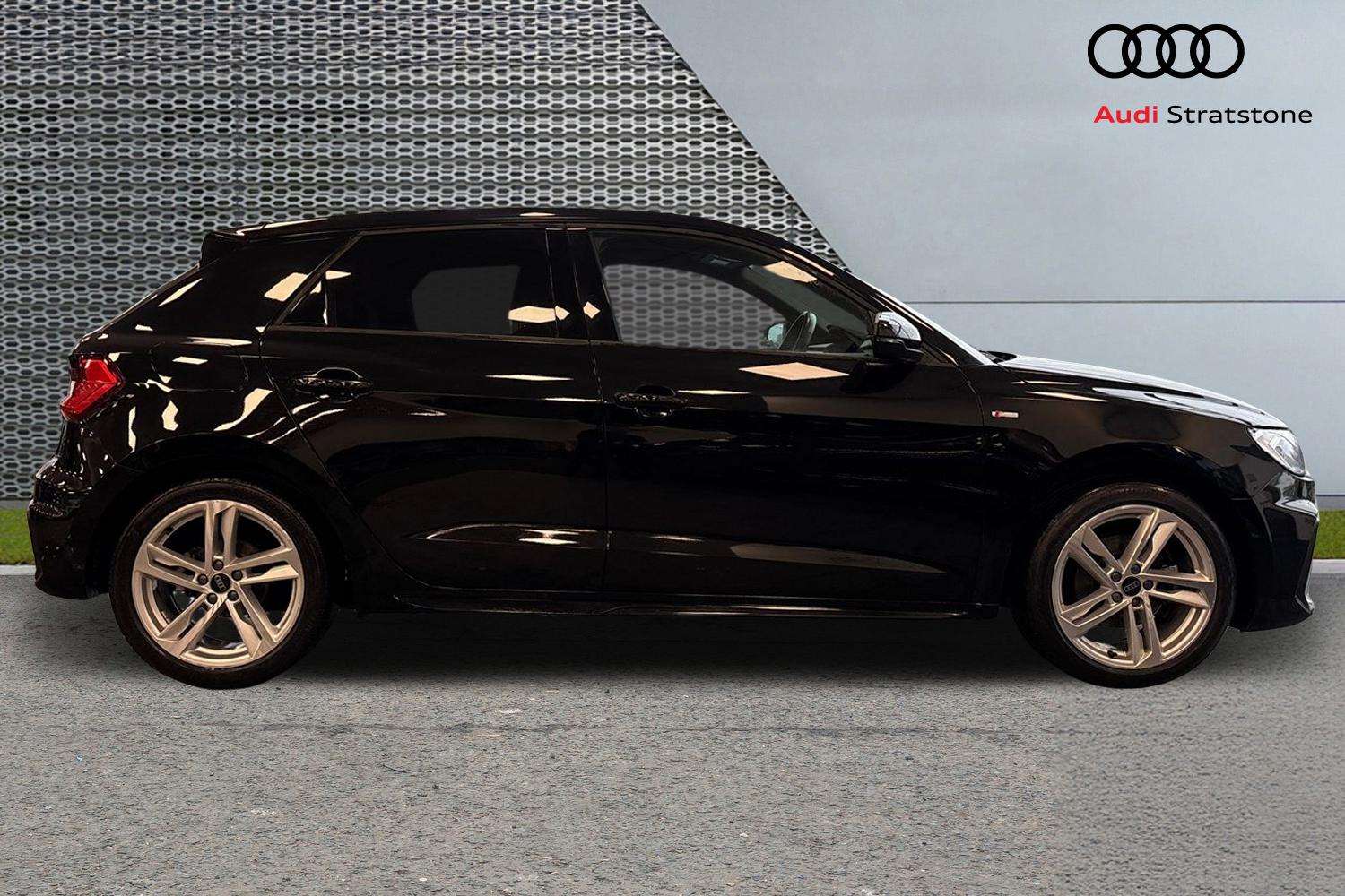 Used Audi A1 2023 for sale - 76169985: Photo 4