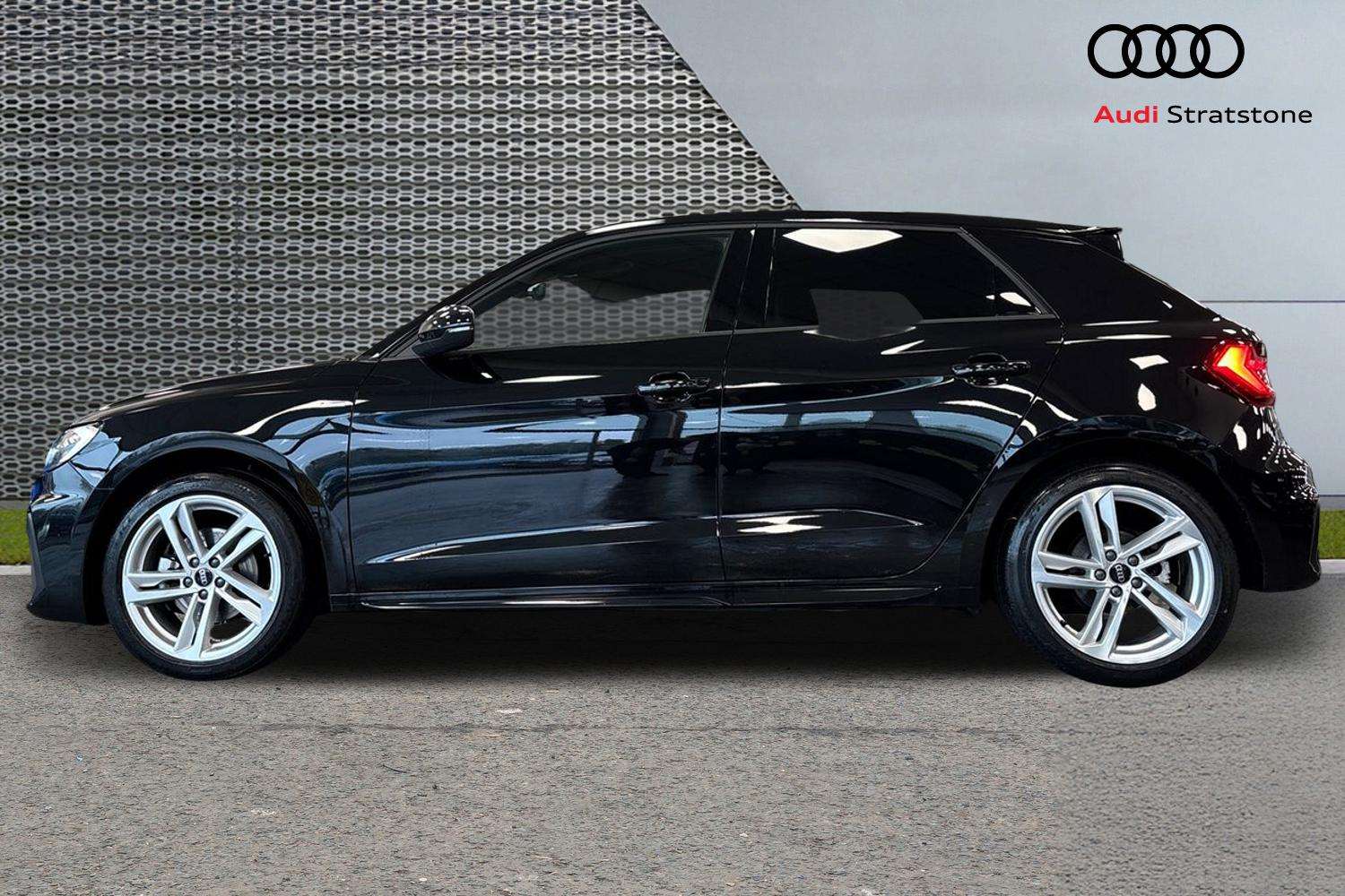 Used Audi A1 2023 for sale - 76169985: Photo 8