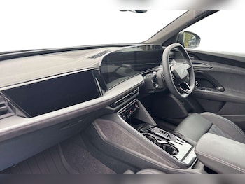 Used Audi Q5 2025 for sale - 77397889: Photo