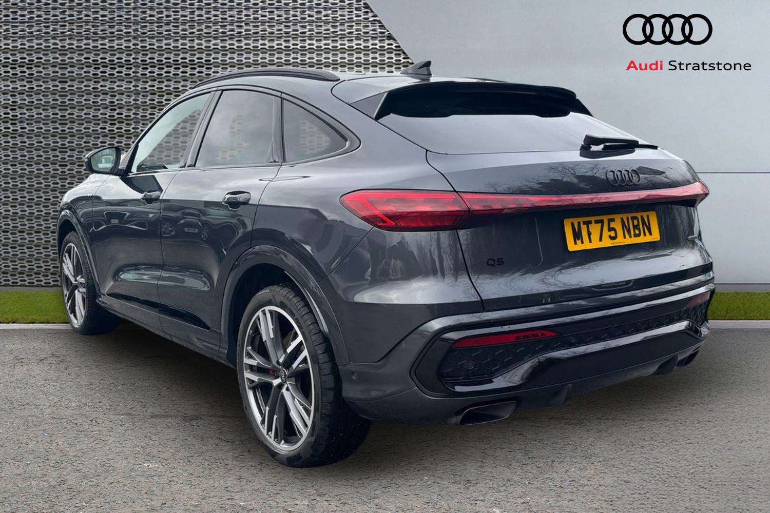 Used Audi Q5 2025 for sale - 77397889: Photo 3