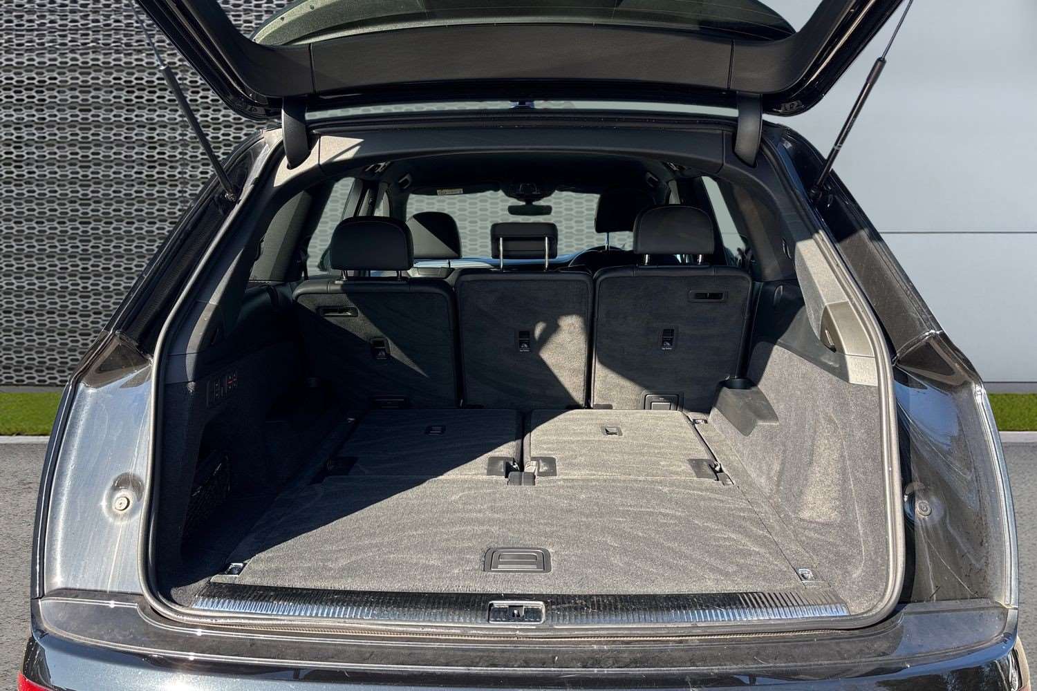 Used Audi Q7 2024 for sale - 77960800: Photo 13