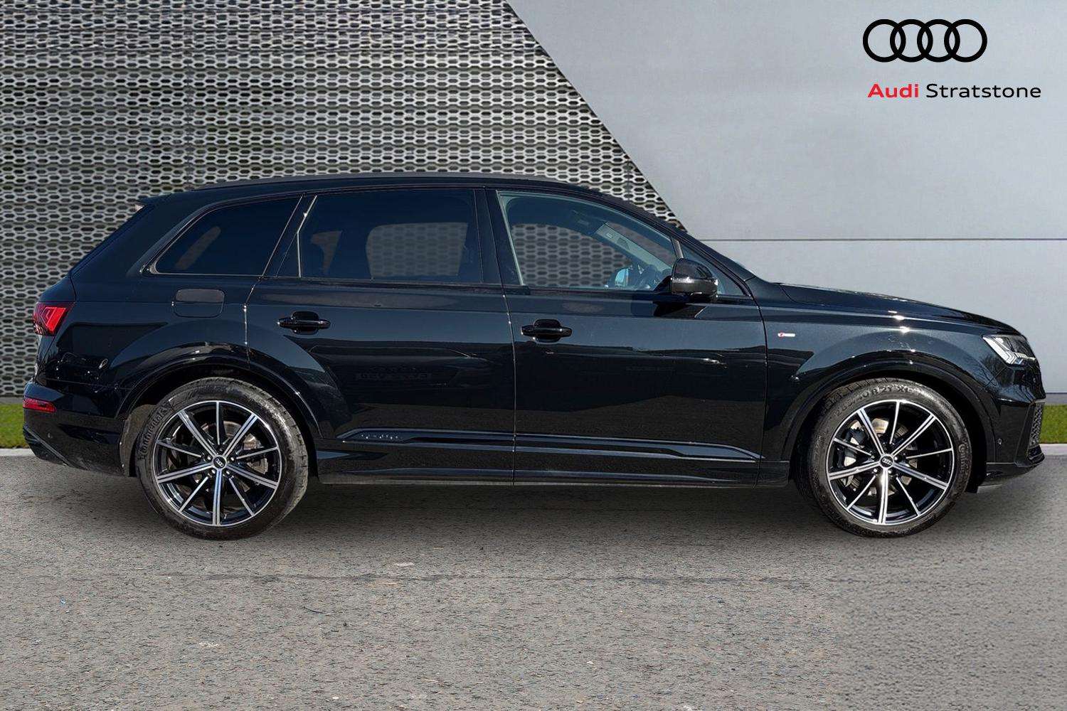 Used Audi Q7 2024 for sale - 77960800: Photo 4