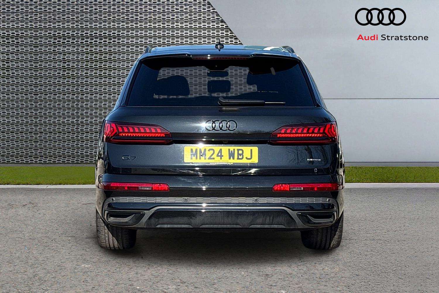 Used Audi Q7 2024 for sale - 77960800: Photo 7