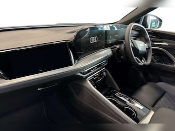 Used Audi Q5 2025 for sale - 76170065: Photo 2
