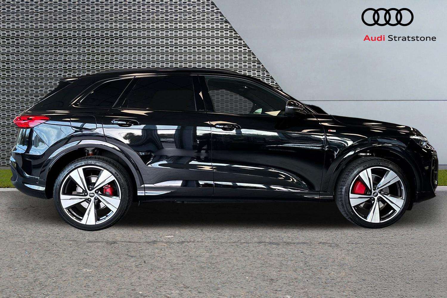 Used Audi Q5 2025 for sale - 76170065: Photo 4