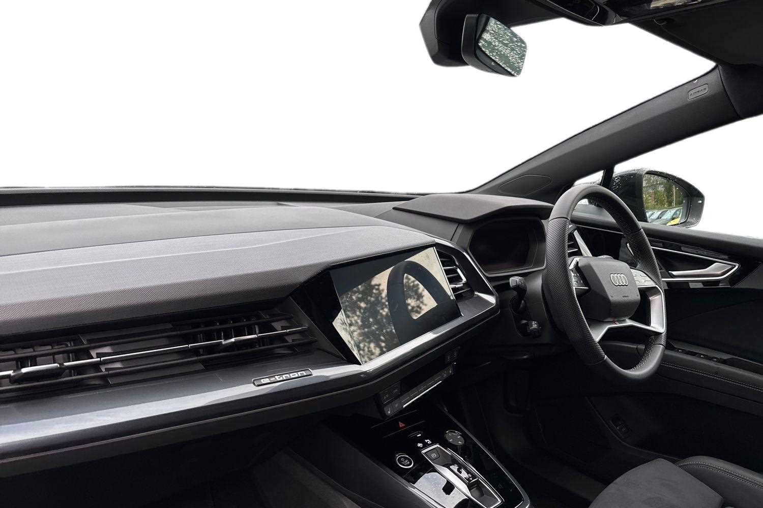 Used Audi Q4 e-tron 2024 for sale - 76063507: Photo 2