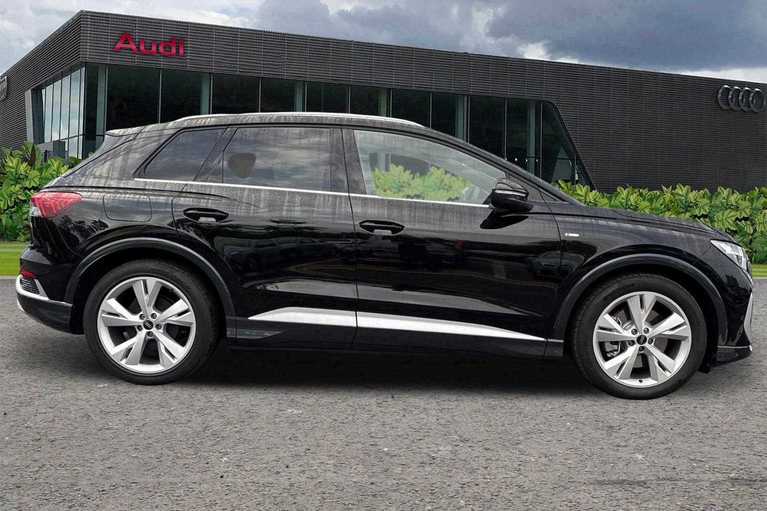 Used Audi Q4 e-tron 2024 for sale - 76063507: Photo 4