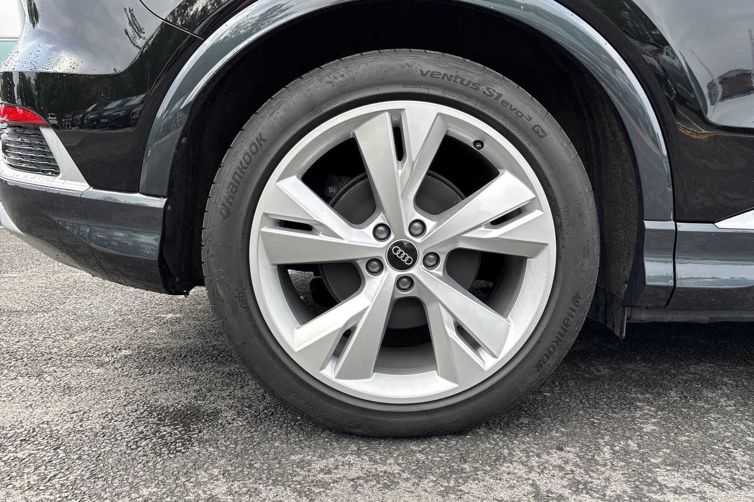 Used Audi Q4 e-tron 2024 for sale - 76063507: Photo 5