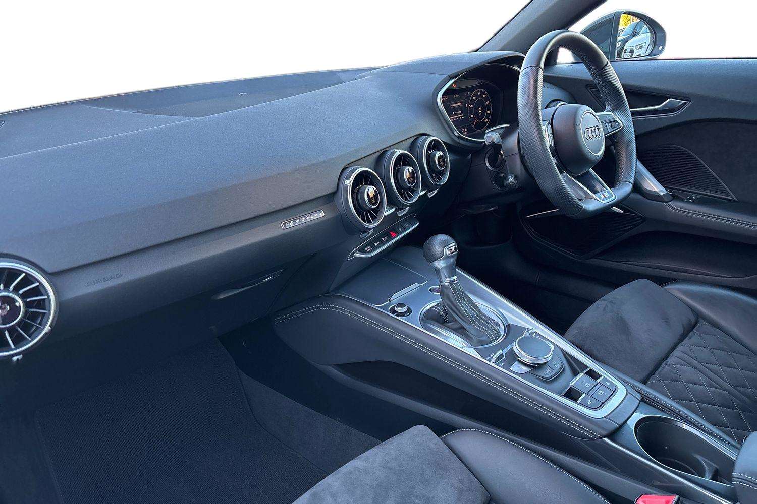 Used Audi TT 2019 for sale - 77134718: Photo 2